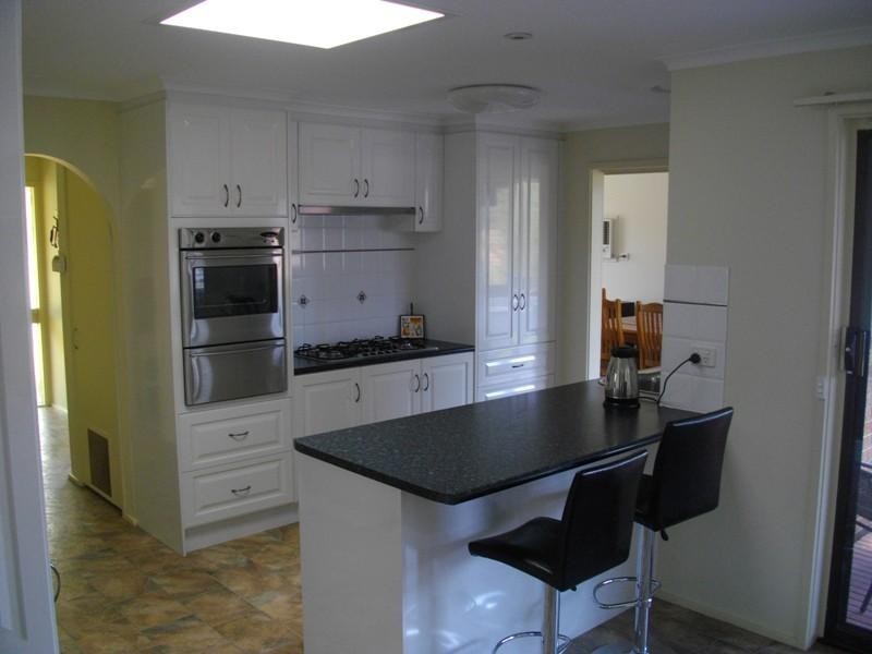 3 Edith Avenue, Croydon VIC 3136