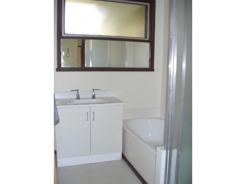 24 Avalon Grove, Ringwood North VIC 3134