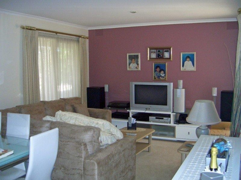 11 Hamsterley Square, Wantirna VIC 3152