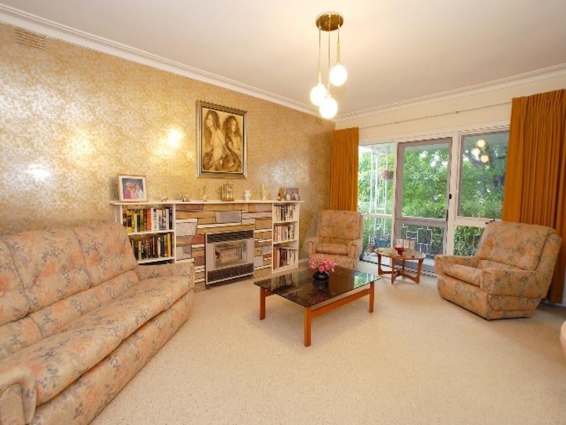 8 Ben Hogan Court, Mount Waverley VIC 3149