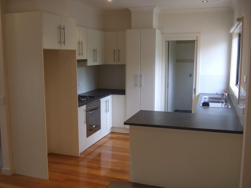 18 Maurice Avenue, Ringwood VIC 3134