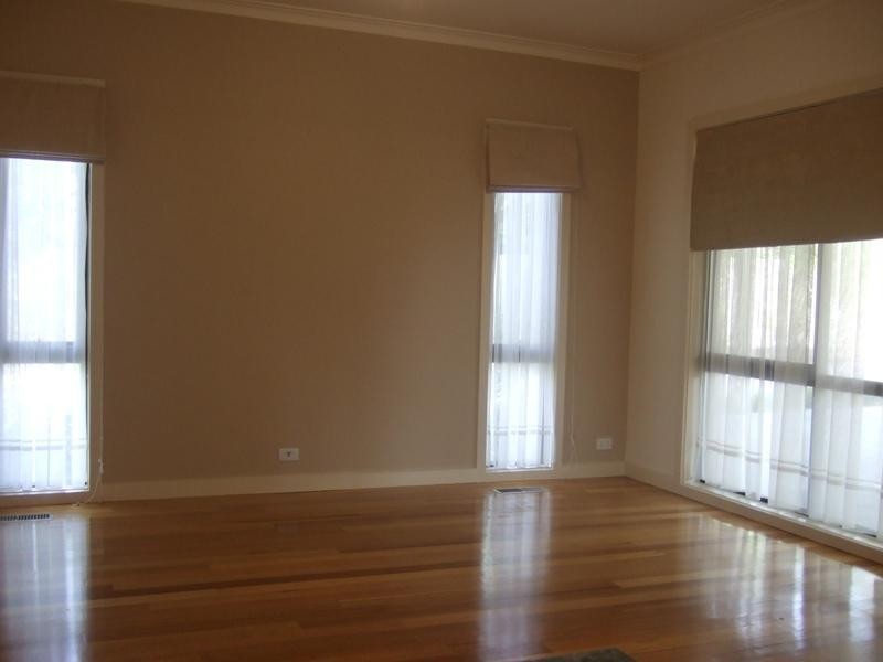 18 Maurice Avenue, Ringwood VIC 3134