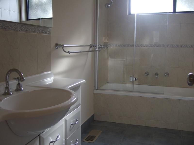 18 Maurice Avenue, Ringwood VIC 3134