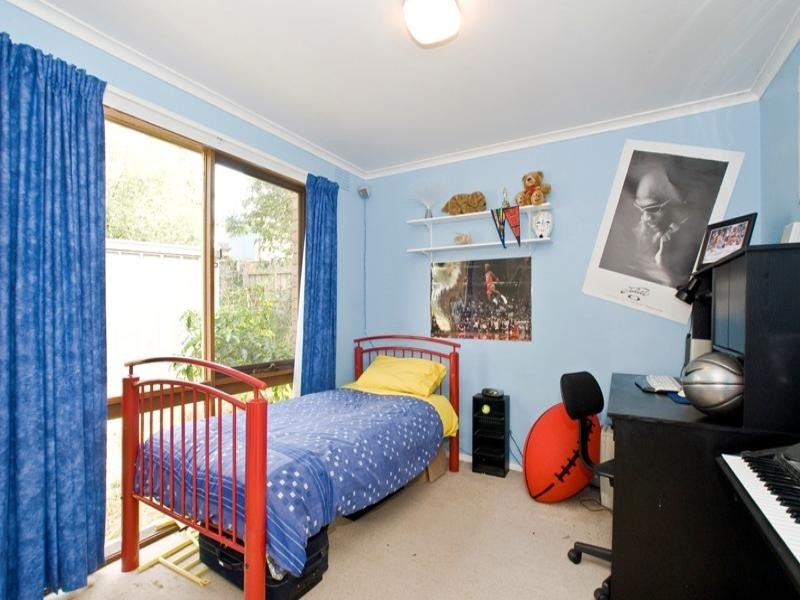 5 Woolmer Court, Croydon Hills VIC 3136