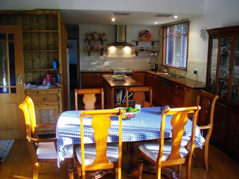 4 Heathmont Road, Ringwood VIC 3134