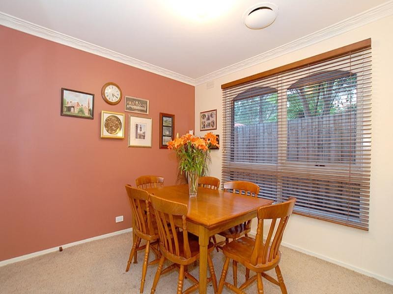 32 Barrow Drive, Heathmont VIC 3135