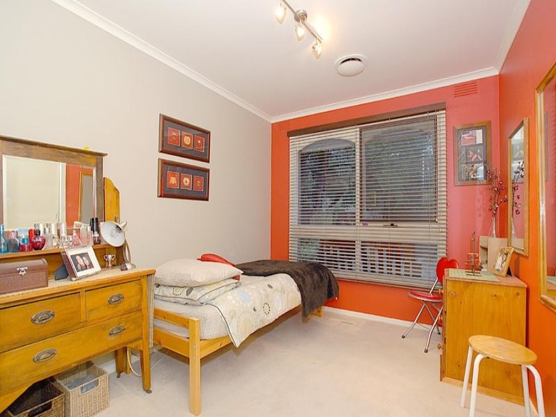 32 Barrow Drive, Heathmont VIC 3135