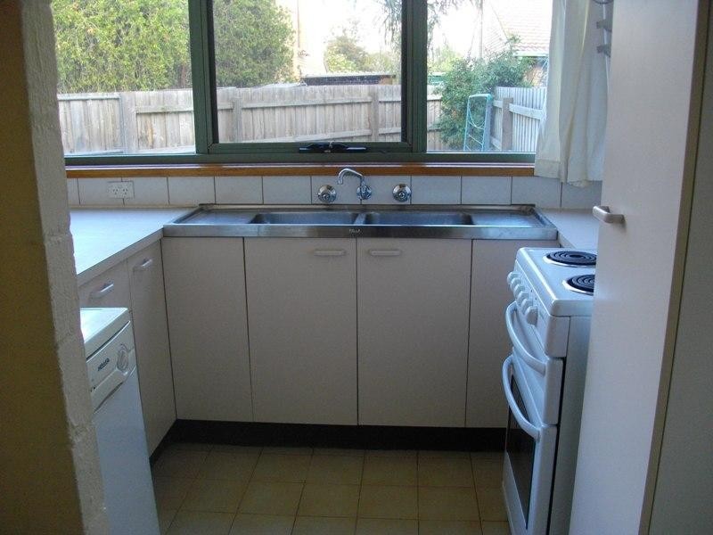 24/241 Canterbury Road, Bayswater North VIC 3153