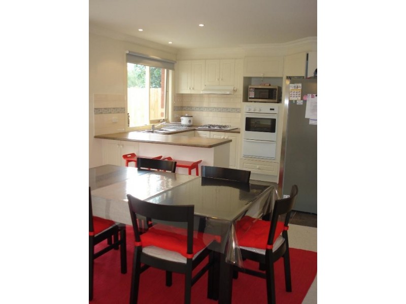 2/3 Browns Avenue, Ringwood VIC 3134