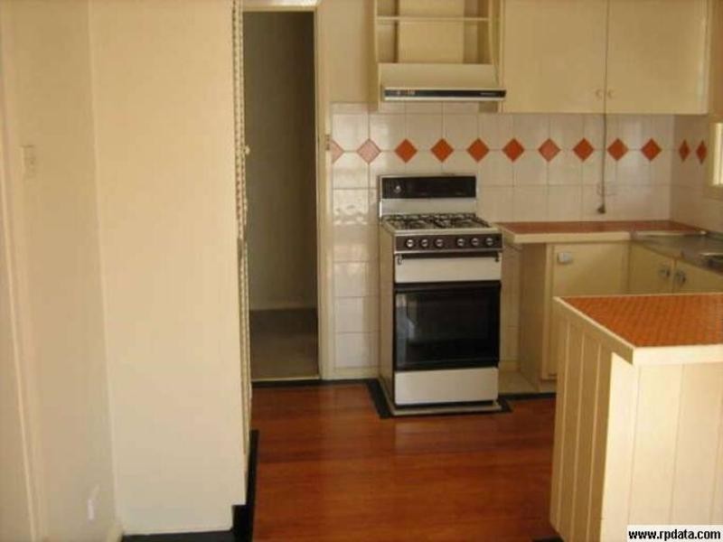 62 Sevenoaks Avenue, Croydon VIC 3136