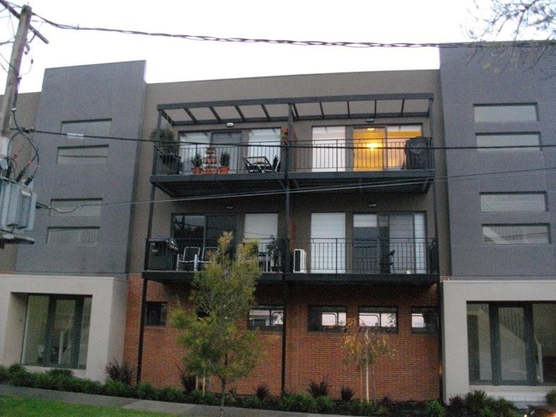 11/5 Churchill Avenue, Ringwood VIC 3134