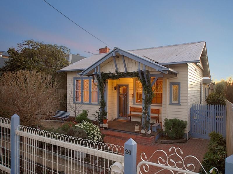 24 Haines Street, Mitcham VIC 3132