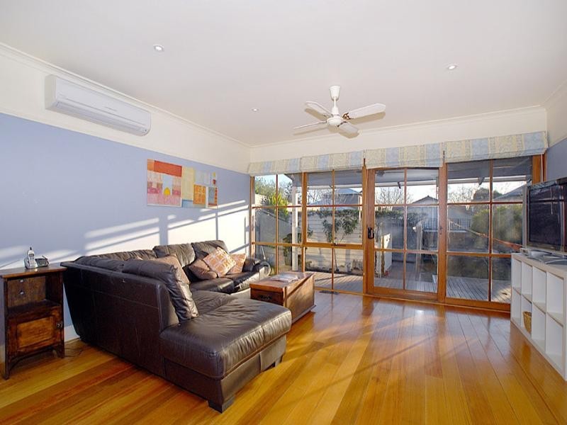 24 Haines Street, Mitcham VIC 3132