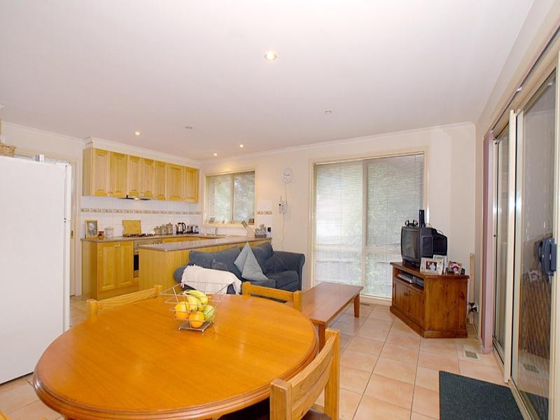 2/118 Maroondah Highway, Croydon VIC 3136