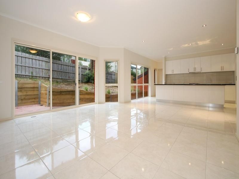 1/1D Hearthside Court, Ringwood VIC 3134