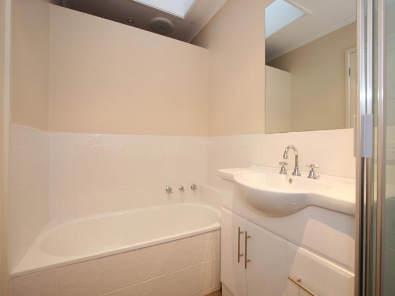 8/6 Arlington Street, Ringwood VIC 3134