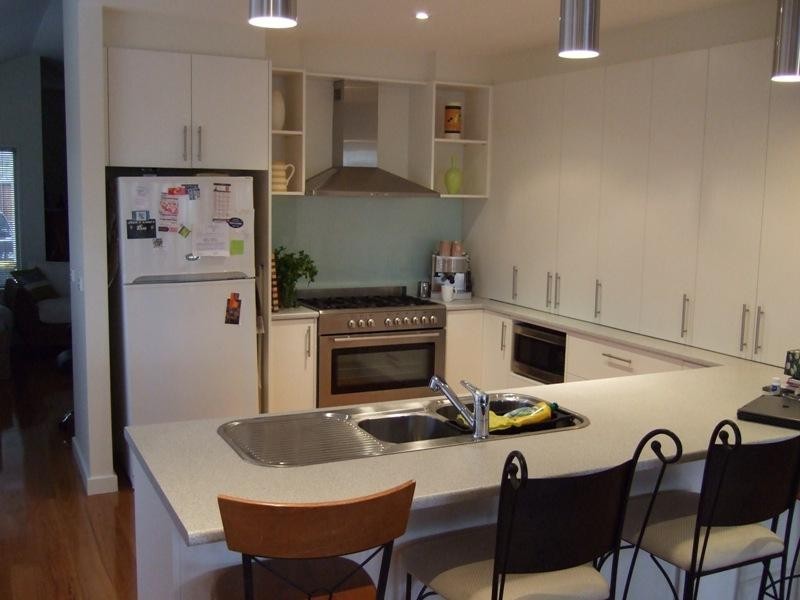 4 Fellows Street, Mitcham VIC 3132