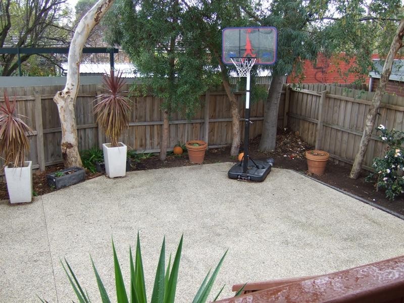 4 Fellows Street, Mitcham VIC 3132