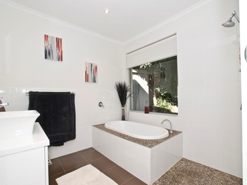 29 Melview Drive, Ringwood North VIC 3134