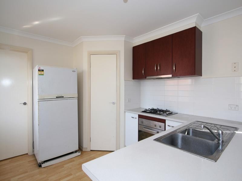 1 Calais Circuit, Cranbourne West VIC 3977