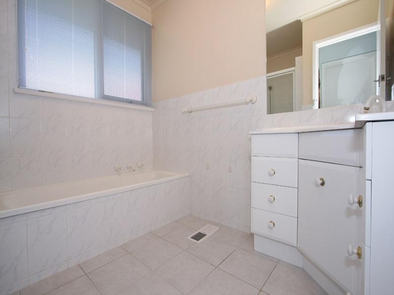 17 Melview Drive, Ringwood North VIC 3134