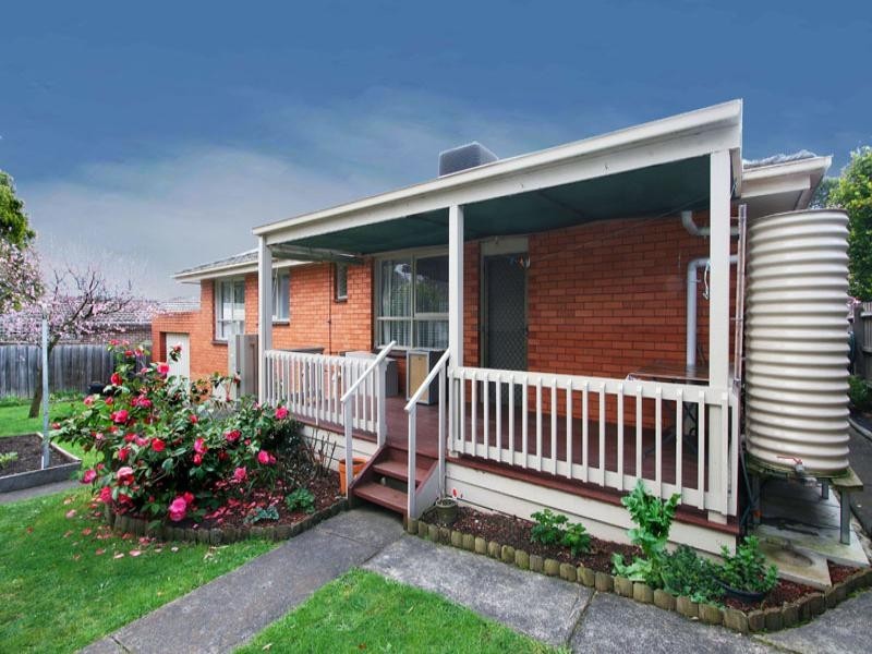 17 Melview Drive, Ringwood North VIC 3134