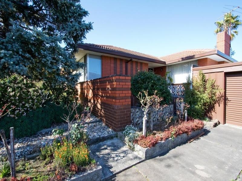 9 Rosebank Avenue, Ringwood North VIC 3134