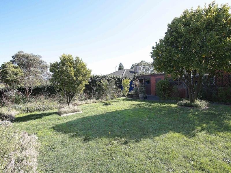 9 Rosebank Avenue, Ringwood North VIC 3134