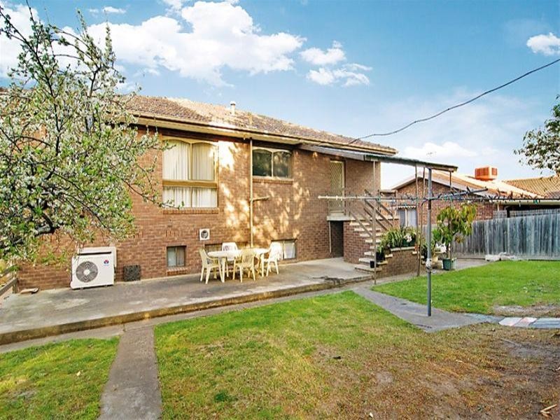 5 Woodchurch Close, Ringwood North VIC 3134