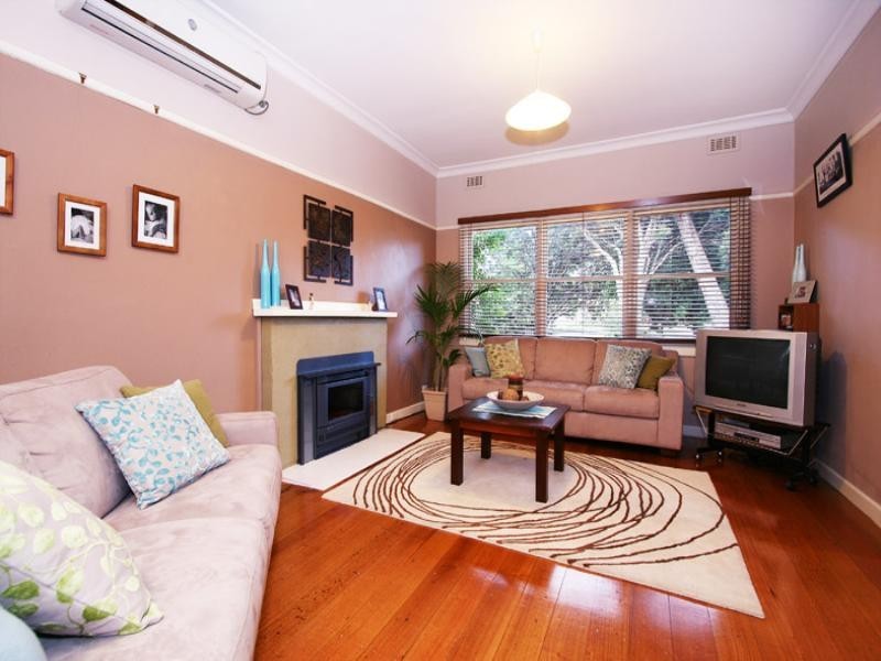 1/4 Great Ryrie Street, Ringwood VIC 3134