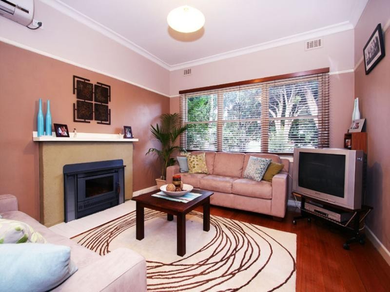 1/4 Great Ryrie Street, Ringwood VIC 3134