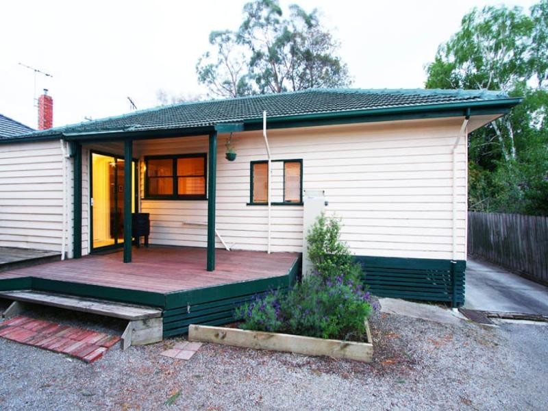 1/4 Great Ryrie Street, Ringwood VIC 3134