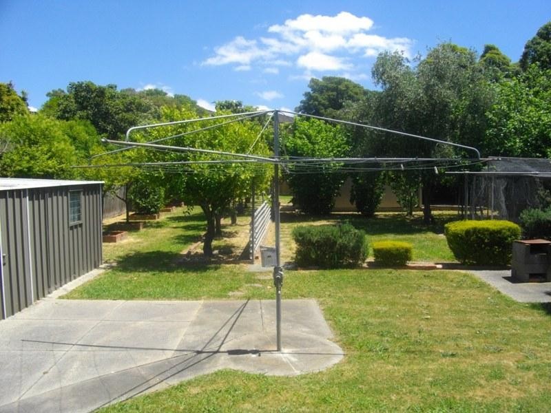 14 Mines Road, Ringwood East VIC 3135