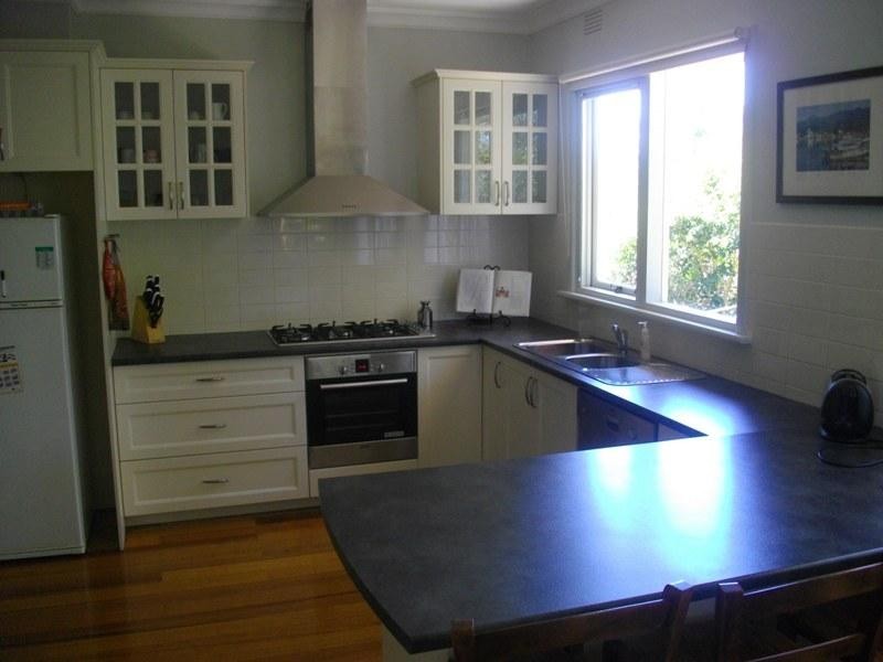 28 Heatherbrae Avenue, Ringwood VIC 3134