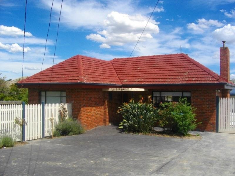 4a Pearwood Avenue, Ringwood VIC 3134