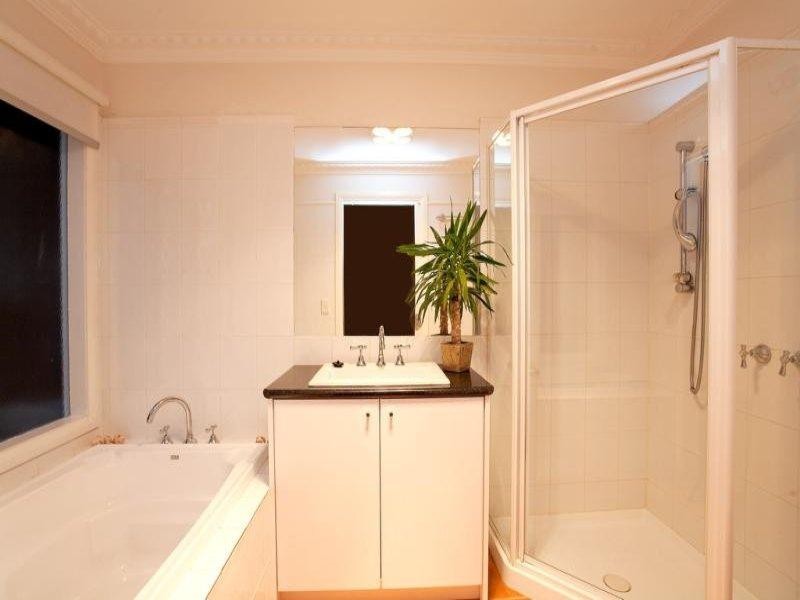 46 Loughnan Road, Ringwood North VIC 3134