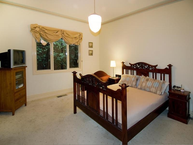 12 Cotswold Close, Vermont VIC 3133