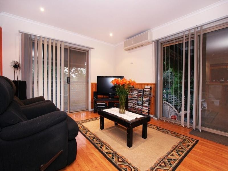 3 Boronia Avenue, Croydon South VIC 3136