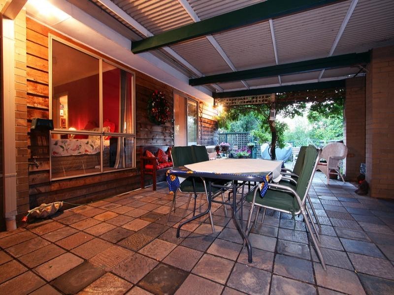 3 Boronia Avenue, Croydon South VIC 3136