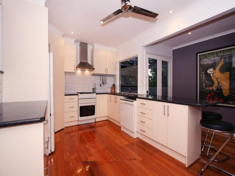 20 Glencairn Avenue, Ringwood VIC 3134