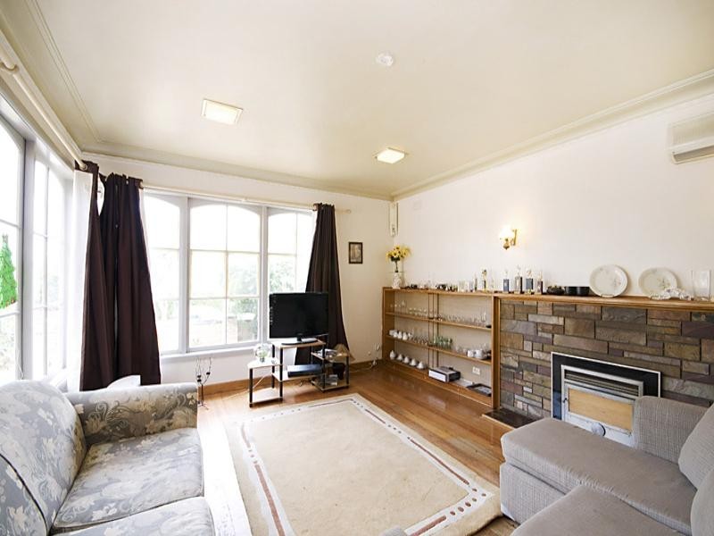 2 Herbert Street, Mount Waverley VIC 3149