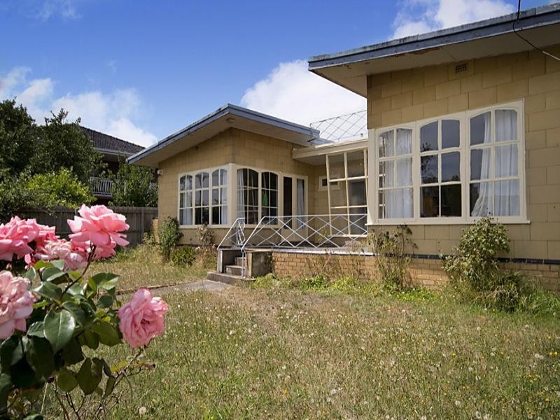 2 Herbert Street, Mount Waverley VIC 3149