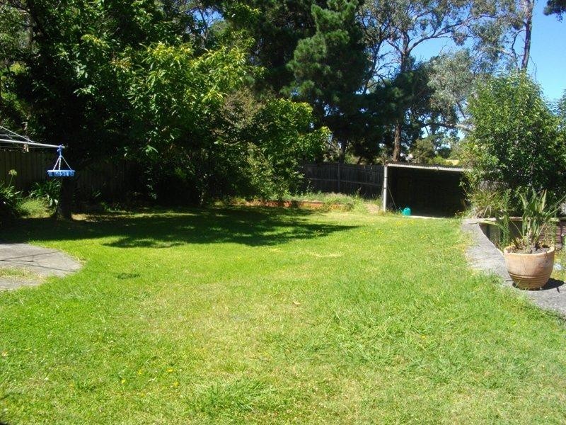 7 Unsworth Road, Ringwood North VIC 3134