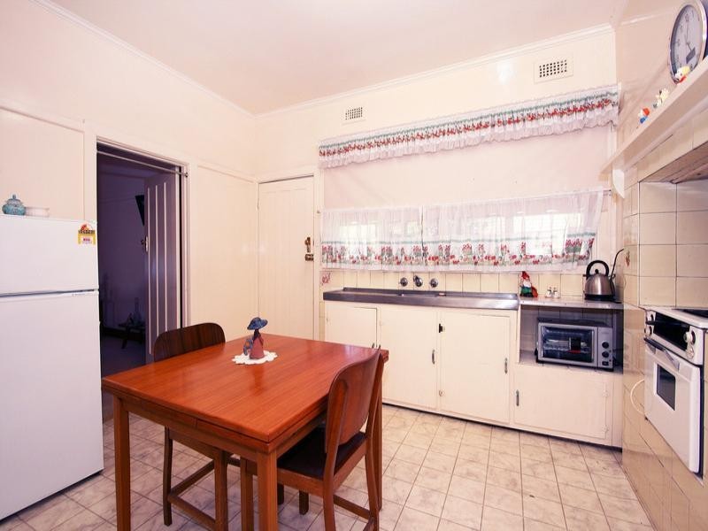 11 James Street, Ringwood VIC 3134