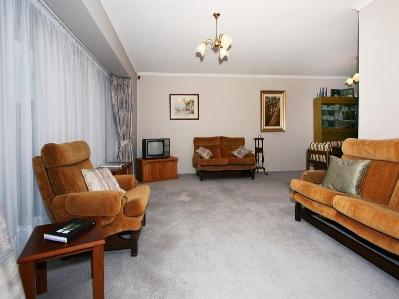 28 Crawley Grove, Ringwood North VIC 3134