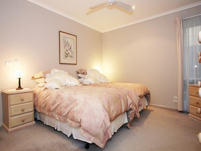 28 Crawley Grove, Ringwood North VIC 3134