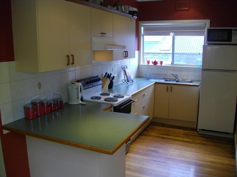 14 Herbert Street, Ringwood VIC 3134