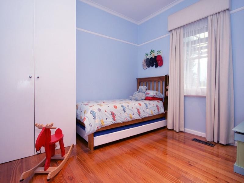 135 Mt Dandenong Road, Ringwood East VIC 3135