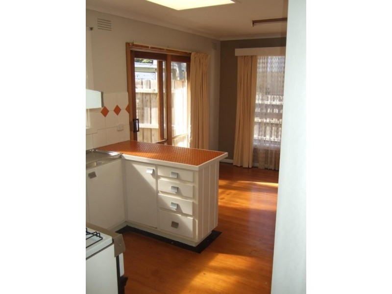 62 Sevenoaks Avenue, Croydon VIC 3136