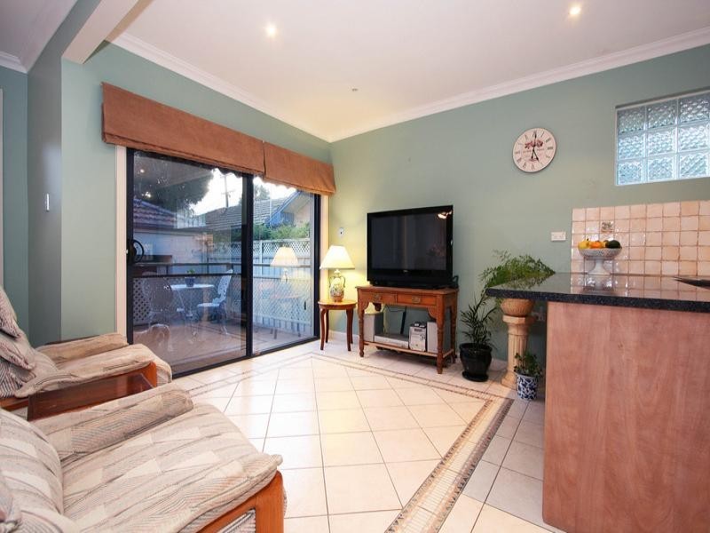 13 Smithdene Avenue, Ringwood East VIC 3135